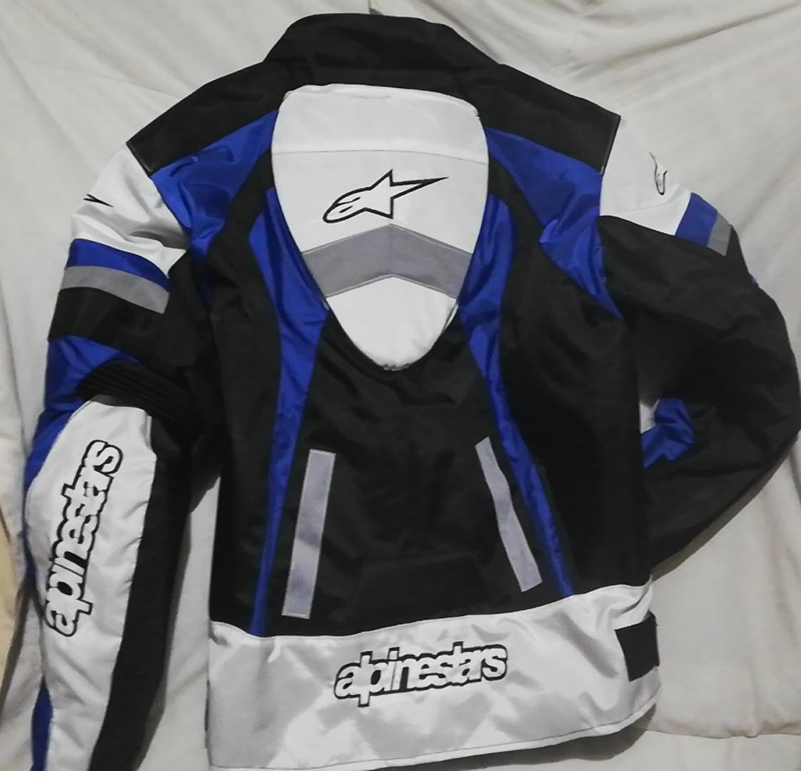 Chaqueta Motera Aventura Protegida con Jiba – Blindaje Superior Ref. 5001